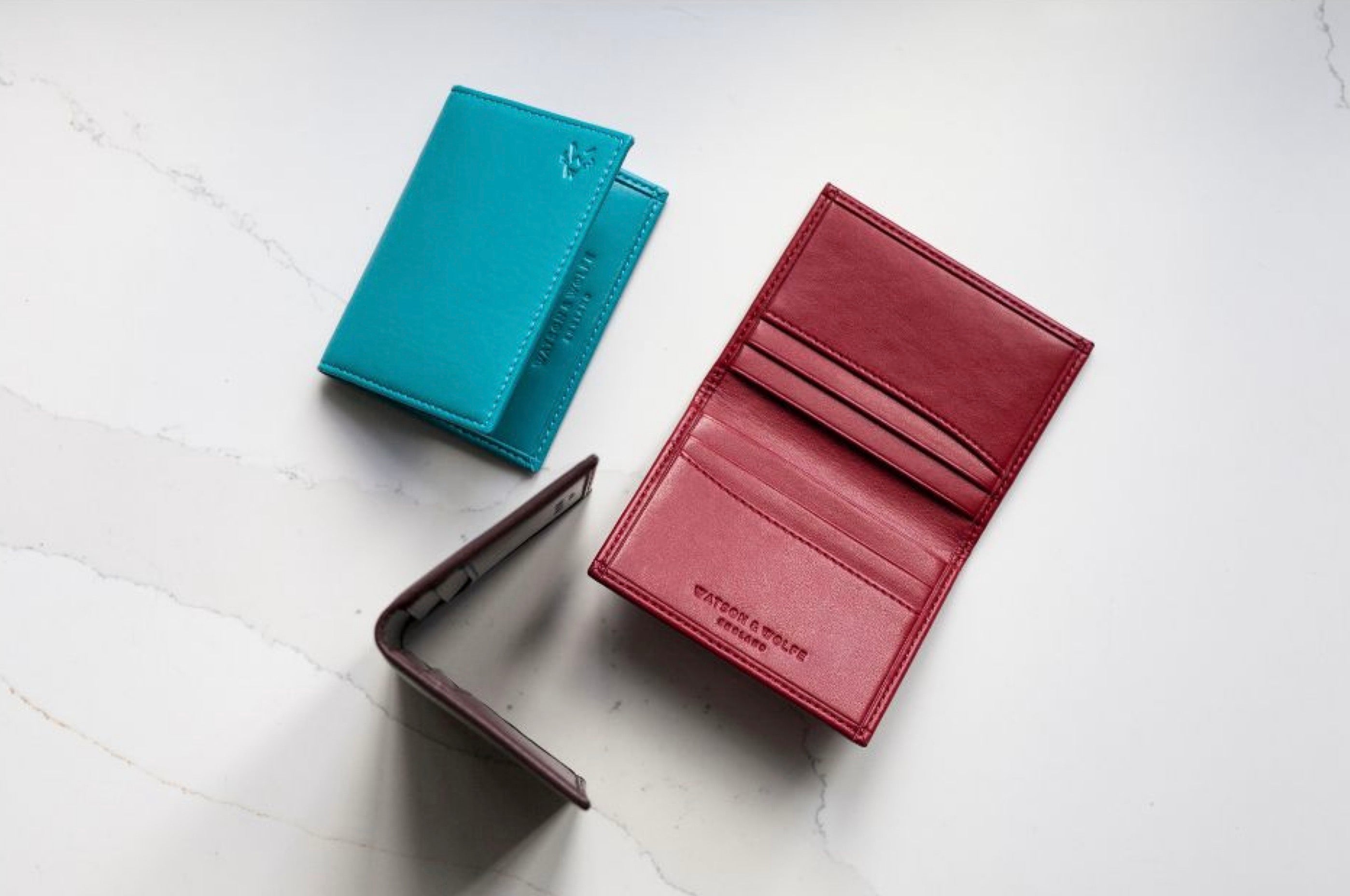 Premium Vegan Leather Bi Fold Men's Wallet Keychain Combo, Card