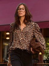 Immaculate Vegan - Baukjen Sabrina Printed Blouse | Cognac Leopard