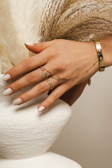 Immaculate Vegan - BLOOMTINE Illuminess™ Premium 14K Gold Vermeil Sparkle Hand Chain | Gold