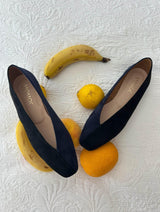 Immaculate Vegan - MOMOC Two-Tone Vegan Ballerinas | Black & Navy