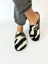 Immaculate Vegan - Momoc-spain Zebra Clogs