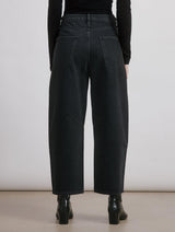 Immaculate Vegan - Albaray Black Mid-Rise Barrel Jean