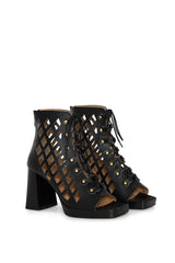 Immaculate Vegan - AGAZI DANCE YOUR WAY (black) – cut-out block heel sandals made from wheat & corn-based leather