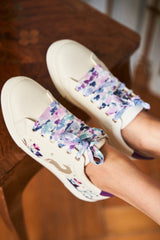 Immaculate Vegan - Minuit sur Terre Lacets Fleurs Pastel