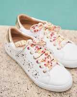 Immaculate Vegan - Minuit sur Terre Lacets Fleuris Blancs