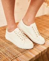 Immaculate Vegan - Minuit sur Terre Virevolte Recycled Grain Leather Vegan Sneakers | Cream