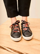 Immaculate Vegan - Minuit sur Terre Virevolte Recycled Grain Leather Vegan Trainers | Black