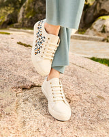Immaculate Vegan - Minuit sur Terre Virevolte Recycled Grain Leather Vegan Sneakers | Leo