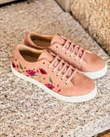 Immaculate Vegan - Minuit sur Terre Virevolte Coquelicots Pétale