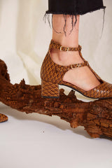 Immaculate Vegan - MOMOC Tacón midi Escamas mostaza