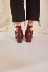 Immaculate Vegan - MOMOC Tacón midi Escamas burdeos