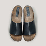 Immaculate Vegan - AGAZI „Pilates, babe!” plant-based clogs: black