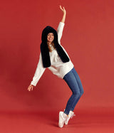 Immaculate Vegan - ASHOKA Paris Écharpe à capuche Suzon en fourrure vegan bleu nuit Unique