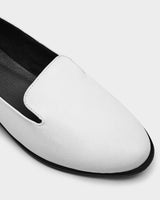 Immaculate Vegan - Bohema Lords White Loafers made of grape leather Vegea
