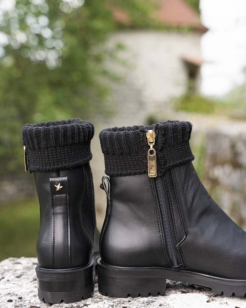 Minuit sur Terre Oracle Vegan Leather High-Ankle Flat Boots | Black