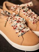 Immaculate Vegan - Minuit sur Terre Virevolte Recycled Vegan Grain Leather Sneakers | Latte