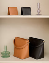 Immaculate Vegan - O My Bag Bobbi Apple Leather Midi Vegan Bucket Bag | Black Black / Vegan Uppeal™ / Small