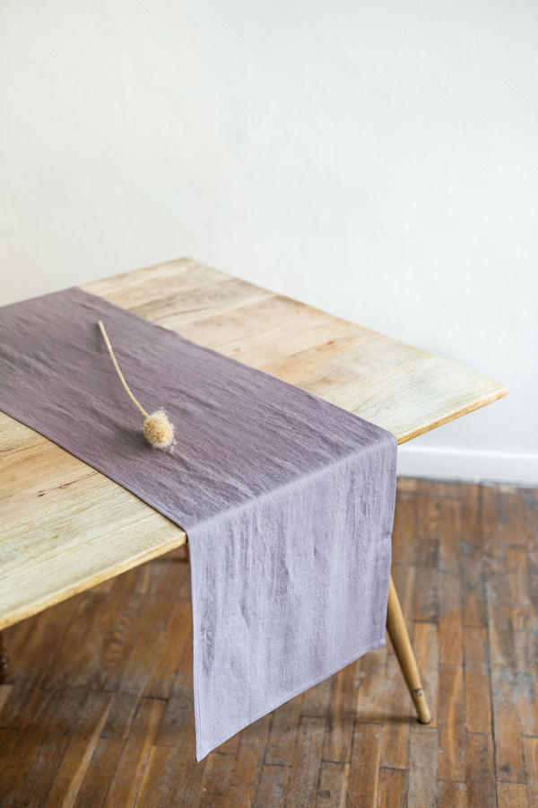 AmourLinen Linen table runner in Dusty Lavender