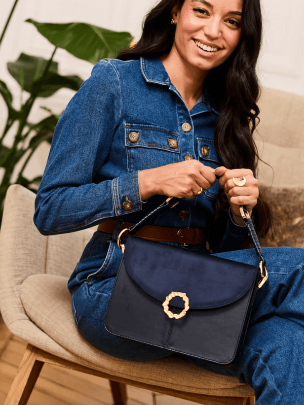 Minuit sur Terre Stellan Apple Leather Vegan Crossbody Bag | Midnight Blue