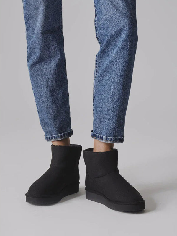Classic Unisex Vegan Faux Sheepskin Short Boots | Black Crystal