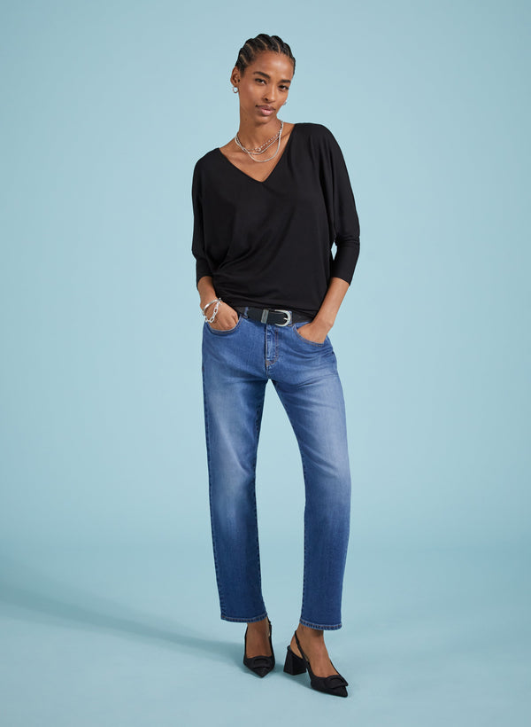 Ella LENZING™ ECOVERO™ Relaxed V-Neck Top | Caviar Black