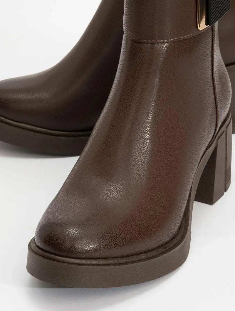 Prologue Shoes Rashe - Brown Buckled Block Heel Boot (Women)