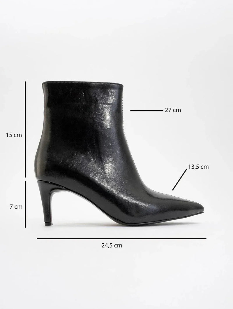 Prologue Shoes Noya - Black Pointed Toe Slim Heel Boot (Women)