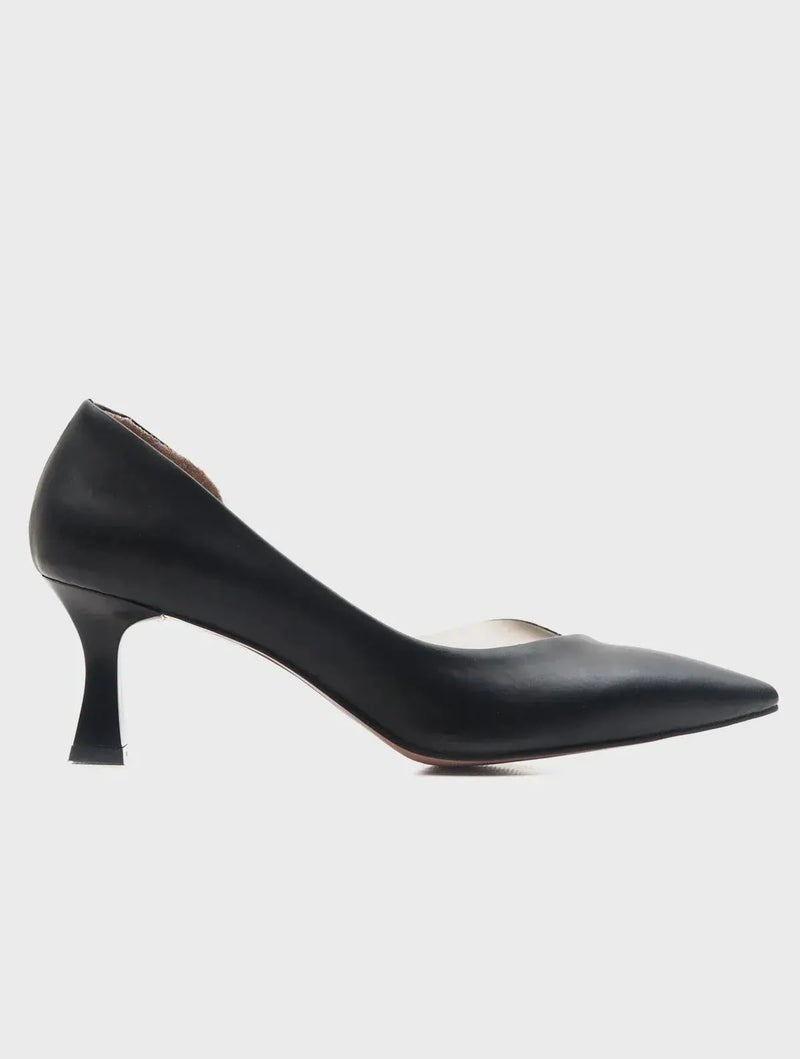 Prologue Shoes Vera Black Pointed Toe Pump (Women)