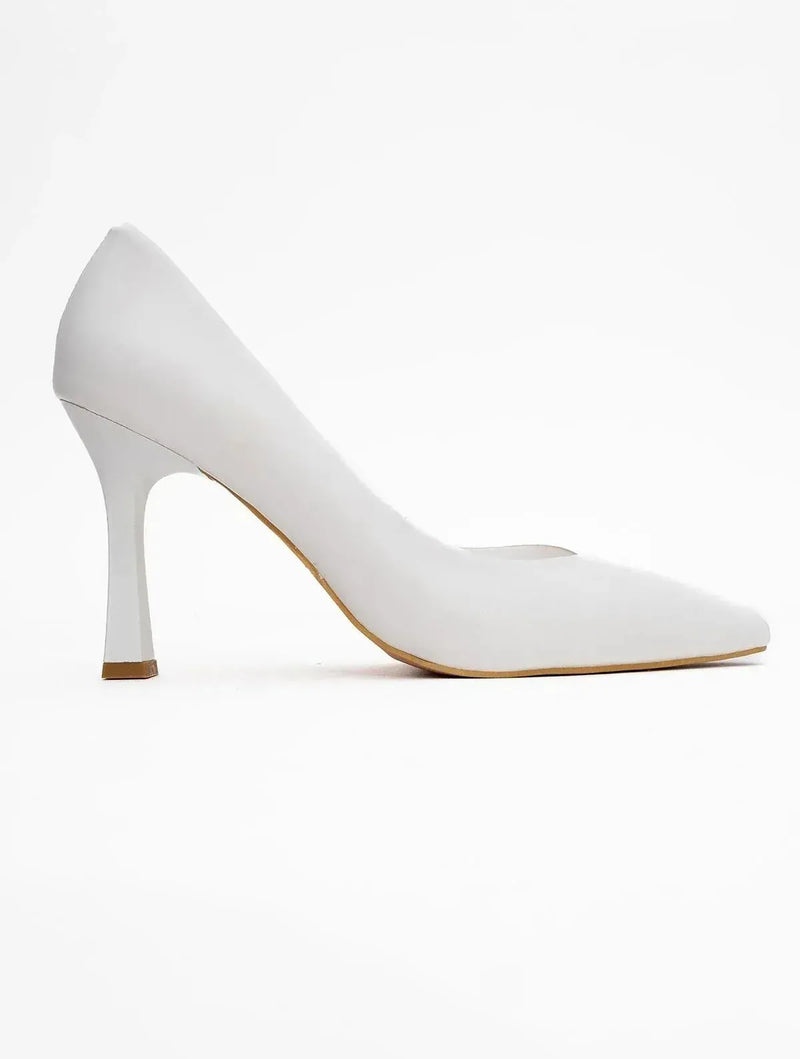 Prologue Shoes 653 - White Heeled Shoe (Women)