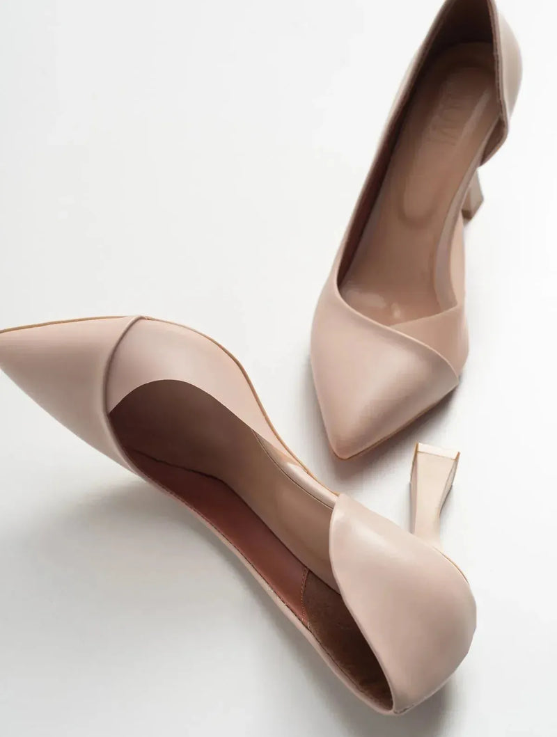 Prologue Shoes 653 - Nude Heeled Shoe (Women)