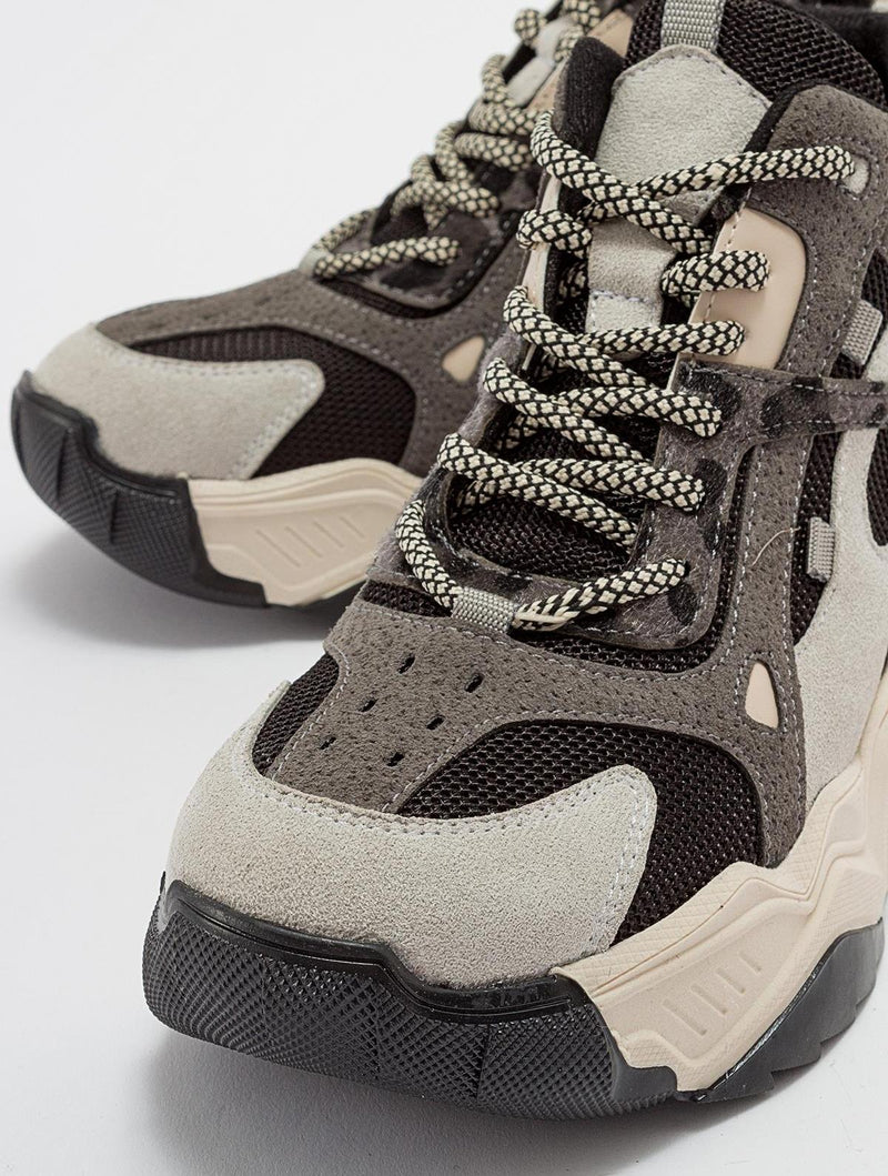 Prologue Shoes Lowel Ice Black Sneaker Boot (Women)