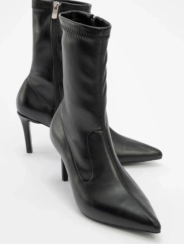 Prologue Shoes Thalin - Black Pointed Toe Side-Zip Stiletto Heel Boot (Women)