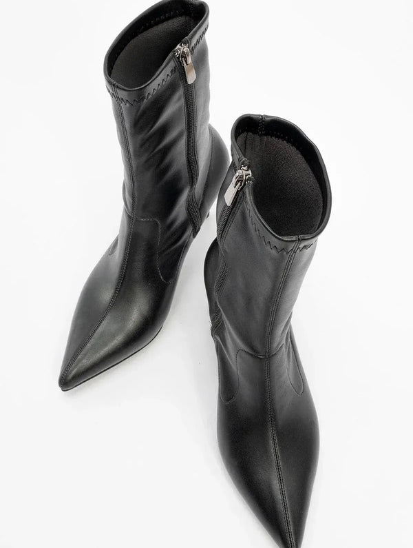 Prologue Shoes Thalin - Black Pointed Toe Side-Zip Stiletto Heel Boot (Women)