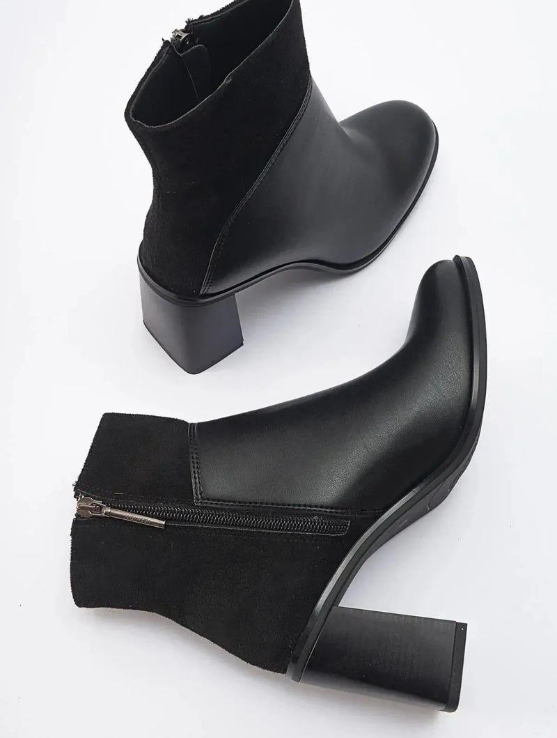 Prologue Shoes Ropa - Black Heeled Boot (Women)