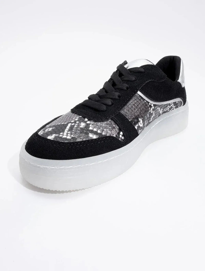 Prologue Shoes Montero - Black Patterned Sneaker (Women)