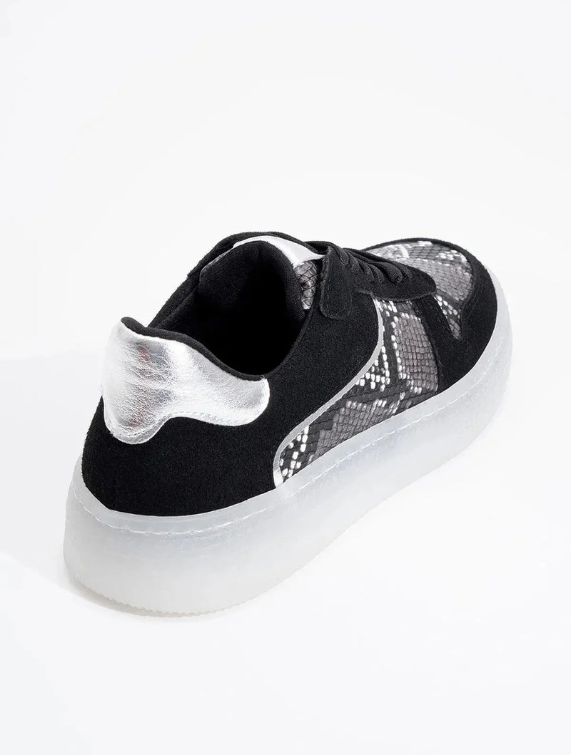 Prologue Shoes Montero - Black Patterned Sneaker (Women)