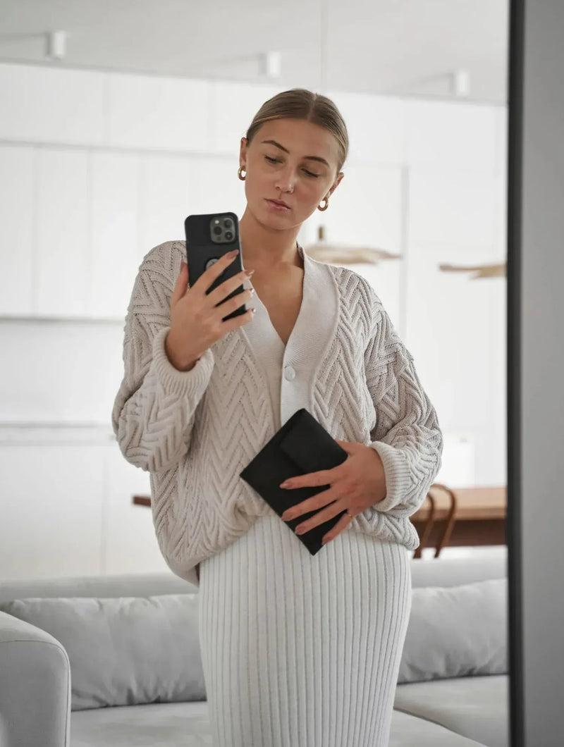 Mila.Vert Knitted ribbed V-neck dress