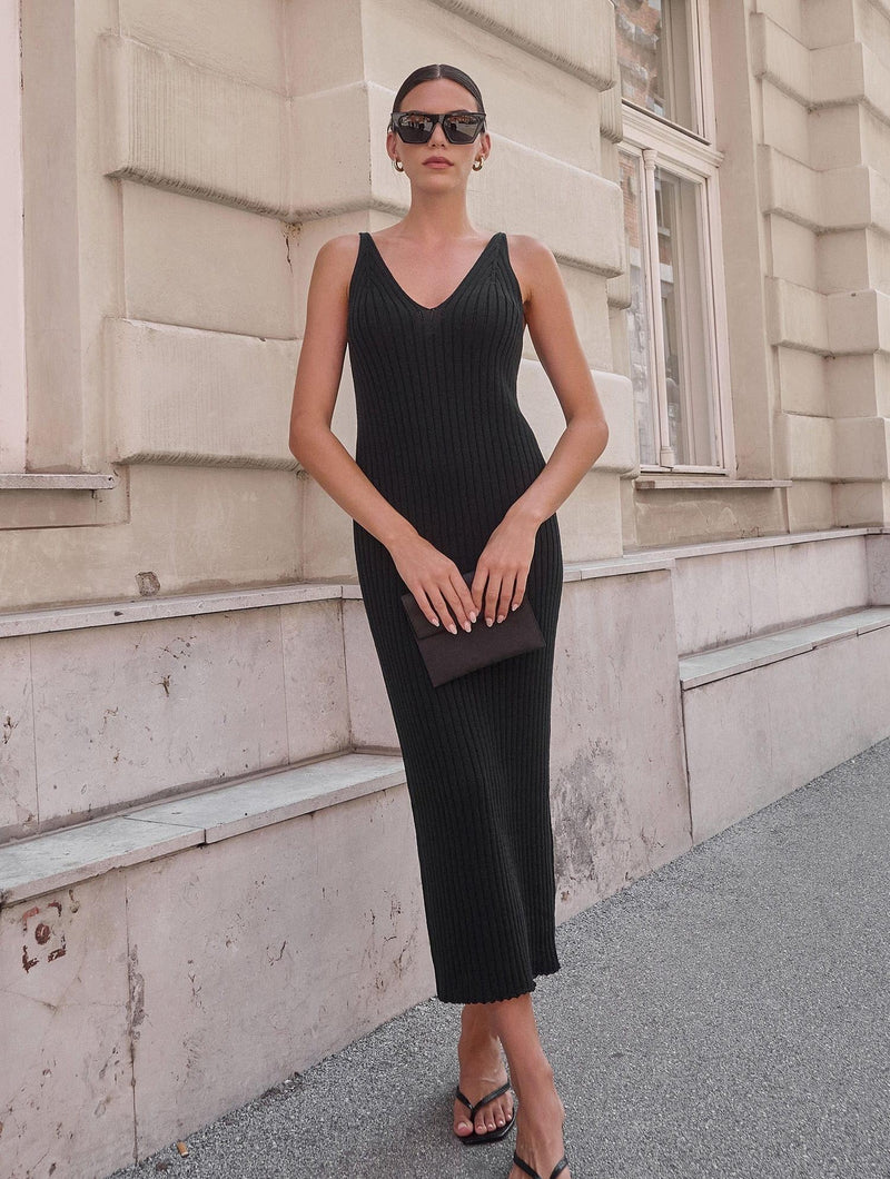 Mila.Vert Knitted ribbed V-neck dress