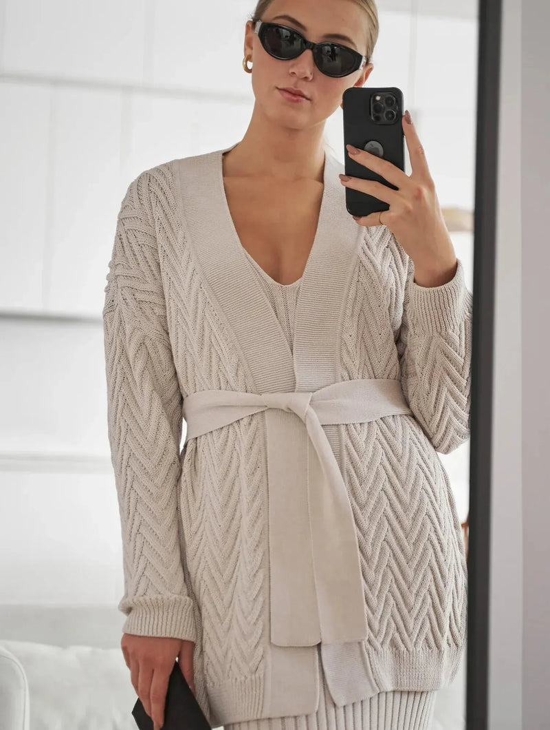 Mila.Vert Knitted long herringbone line cardigan Taupe / L-XL