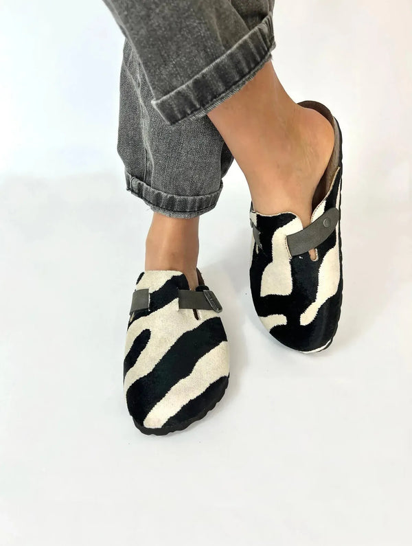 Momoc-spain Zebra Clogs