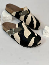 Immaculate Vegan - Momoc-spain Zebra Clogs