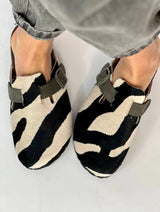 Immaculate Vegan - Momoc-spain Zebra Clogs