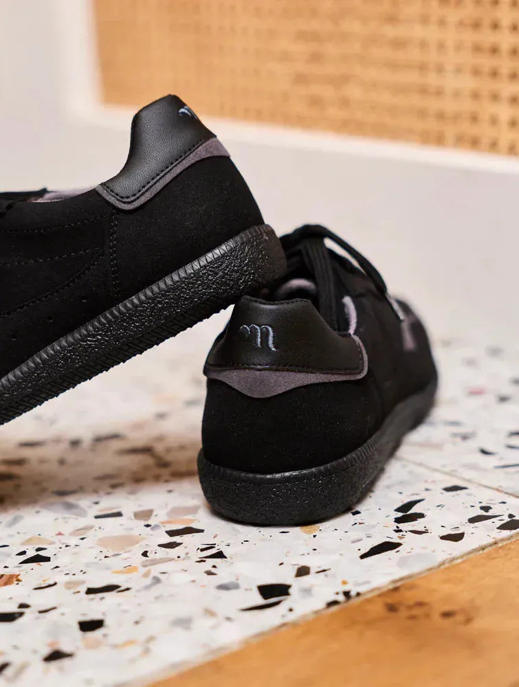 Minuit sur Terre Rive Noir