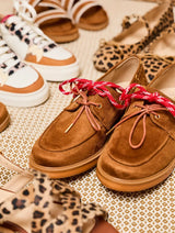 Immaculate Vegan - Minuit sur Terre Galet Vegan Suede Loafers | Camel