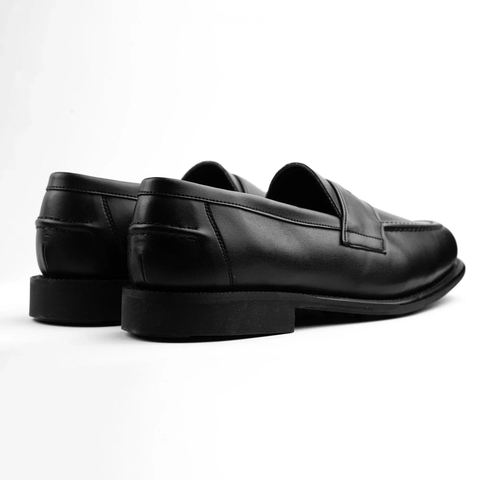 鯉太郎@lownslow Fitzroy Desserto Cactus Leather Penny Loafer | Black – Immaculate