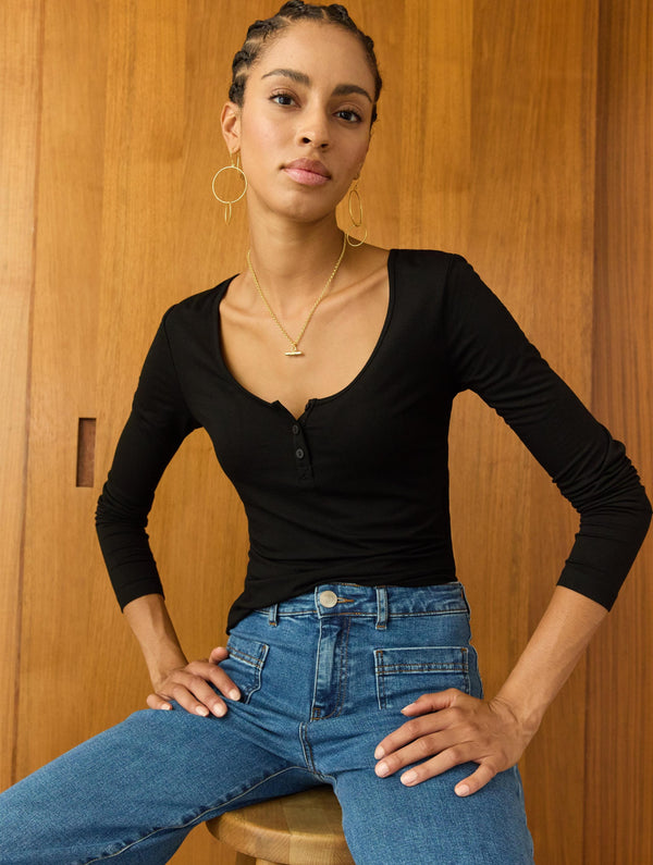 Isla Scoop Neck Henley Top | Caviar Black