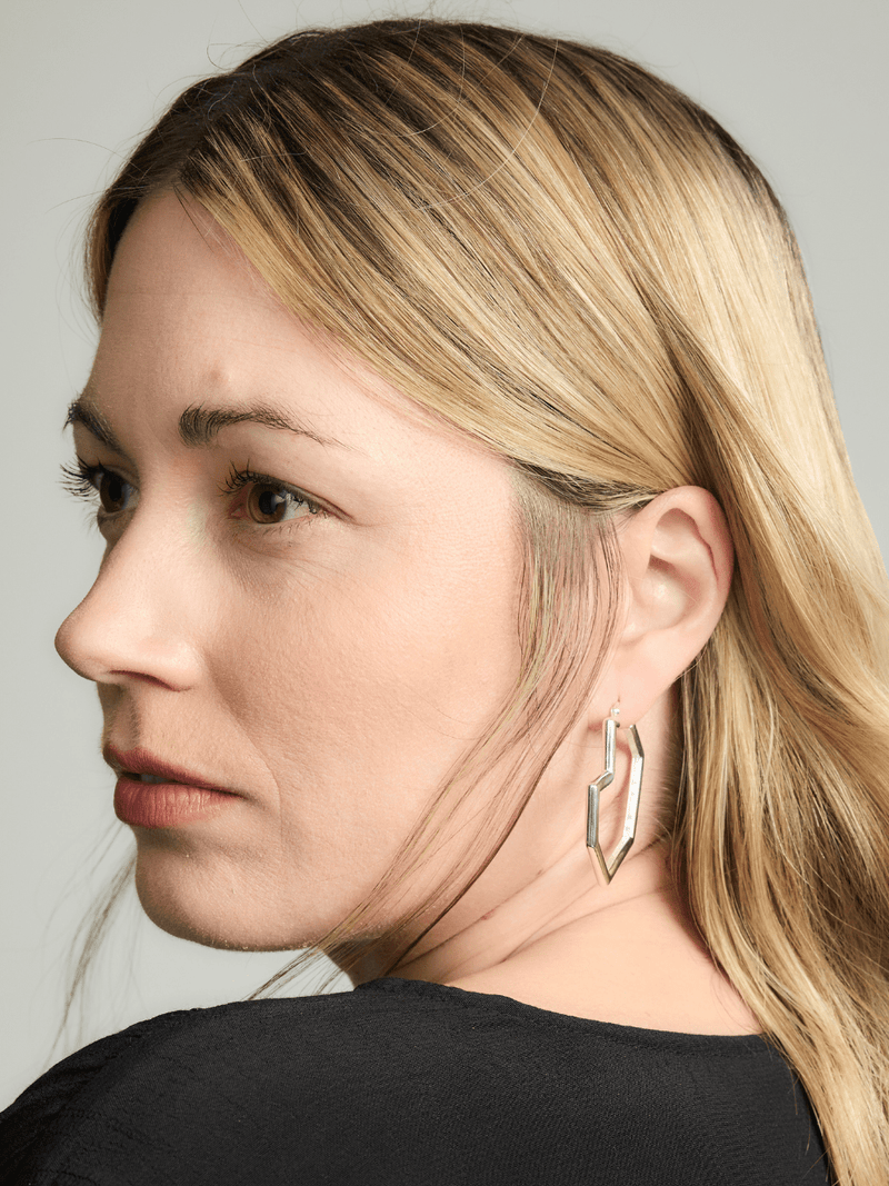 Under Her Eyes DARYL LARGE HOOPS <br> Sterling Silver Silver / Silver