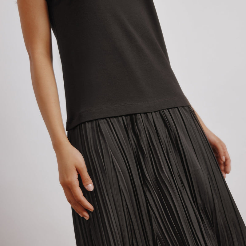 Albaray Chocolate Plisse Dress