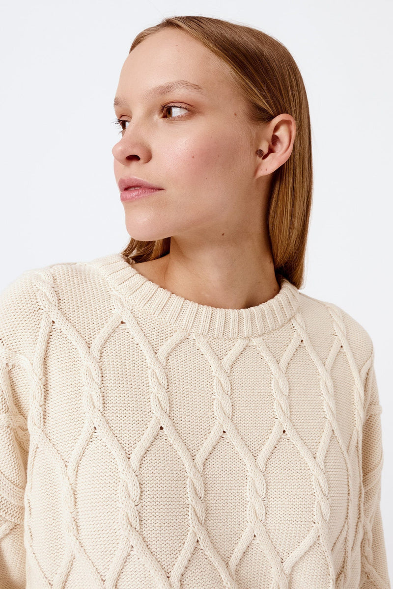 Mila.Vert Knitted cable knit sweater