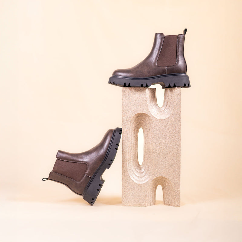 Russ Women's Vegan Leather Chelsea Boots | Brown